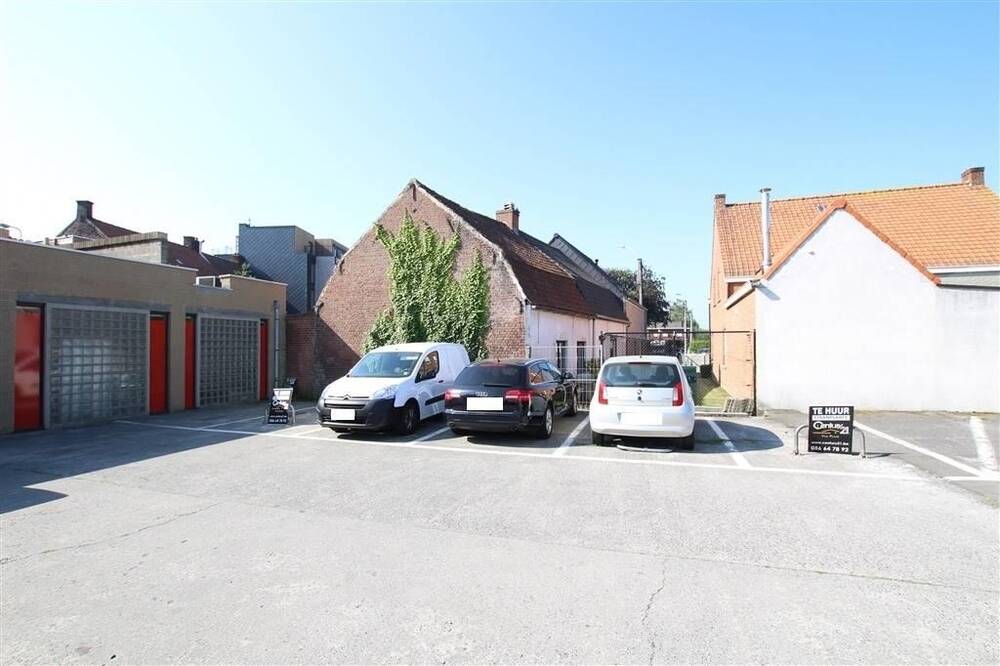 Parking & garage te  huur in Avelgem 8580 30.00€  slaapkamers m² - Zoekertje 1176