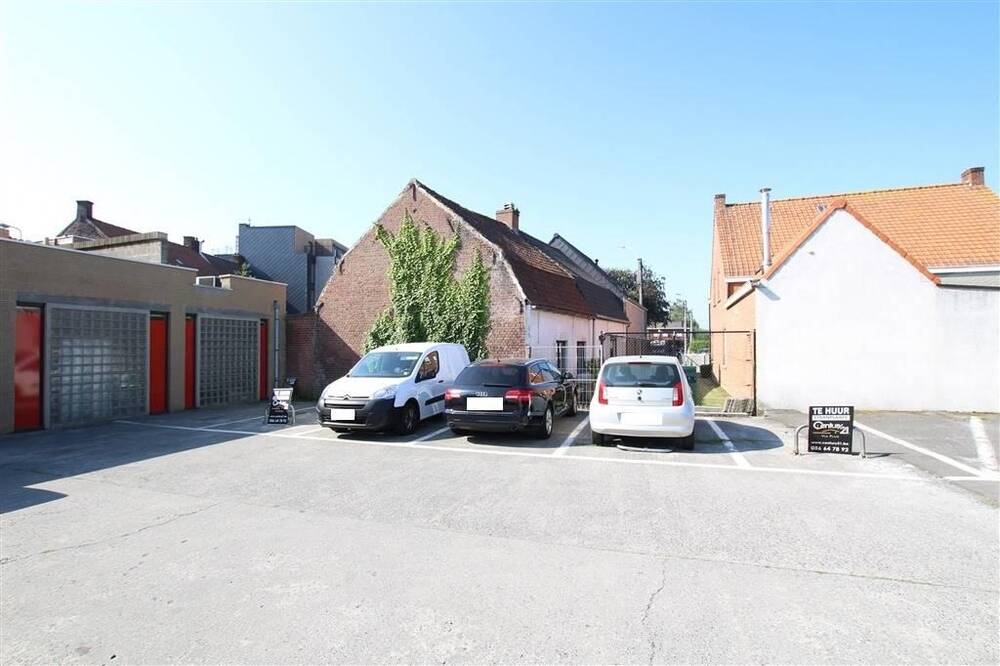 Parking & garage te  huur in Avelgem 8580 30.00€  slaapkamers m² - Zoekertje 1177