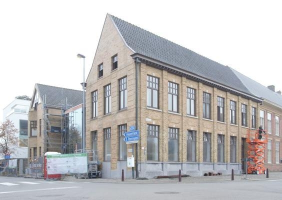 Handelszaak te  huur in Poperinge 8970 0.00€  slaapkamers 0.00m² - Zoekertje 277