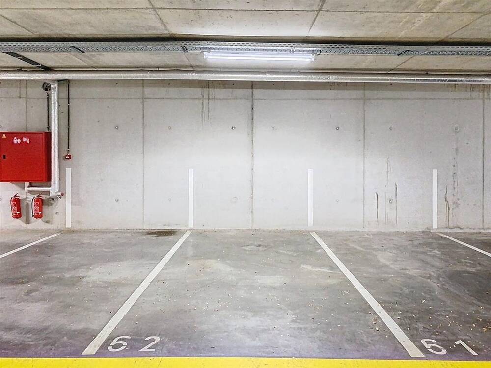 Parking & garage te  huur in Waregem 8790 60.00€  slaapkamers 0.00m² - Zoekertje 255