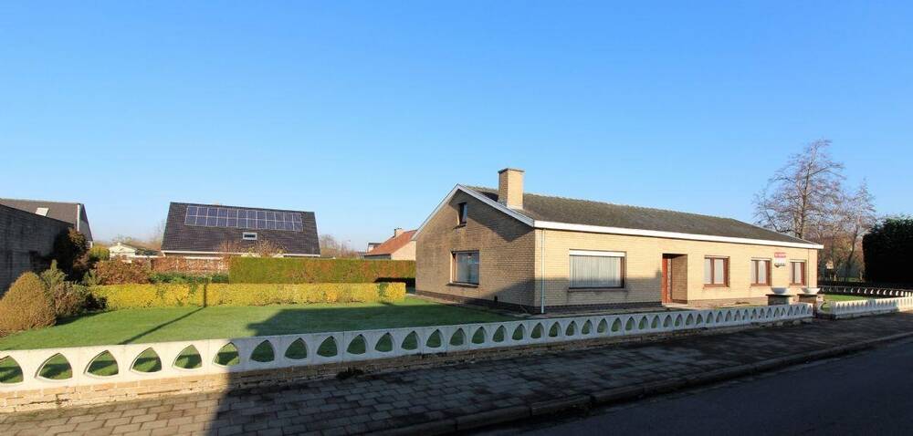 Villa te  koop in Eernegem 8480 389000.00€ 4 slaapkamers m² - Zoekertje 538