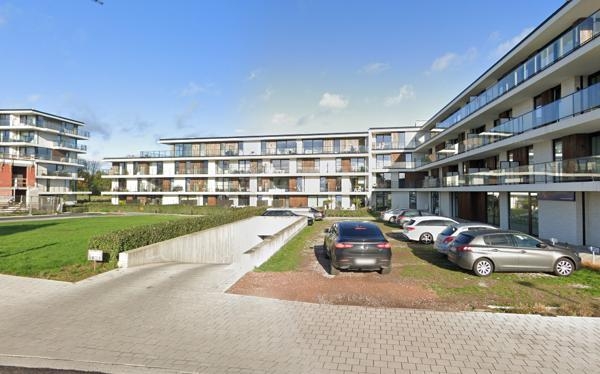 Parking & garage te  koop in Sint-Eloois-Vijve 8793 20000.00€  slaapkamers 0.00m² - Zoekertje 2074