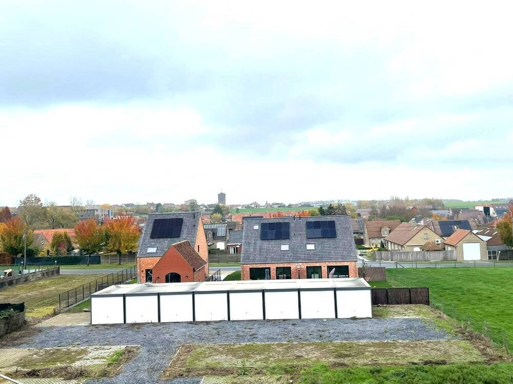 Parking & garage te  koop in Passendale 8980 5000.00€ 0 slaapkamers 18.00m² - Zoekertje 2975