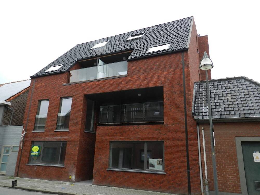 Appartement te  koop in Oostkamp 8020 255000.00€ 2 slaapkamers 83.00m² - Zoekertje 2492