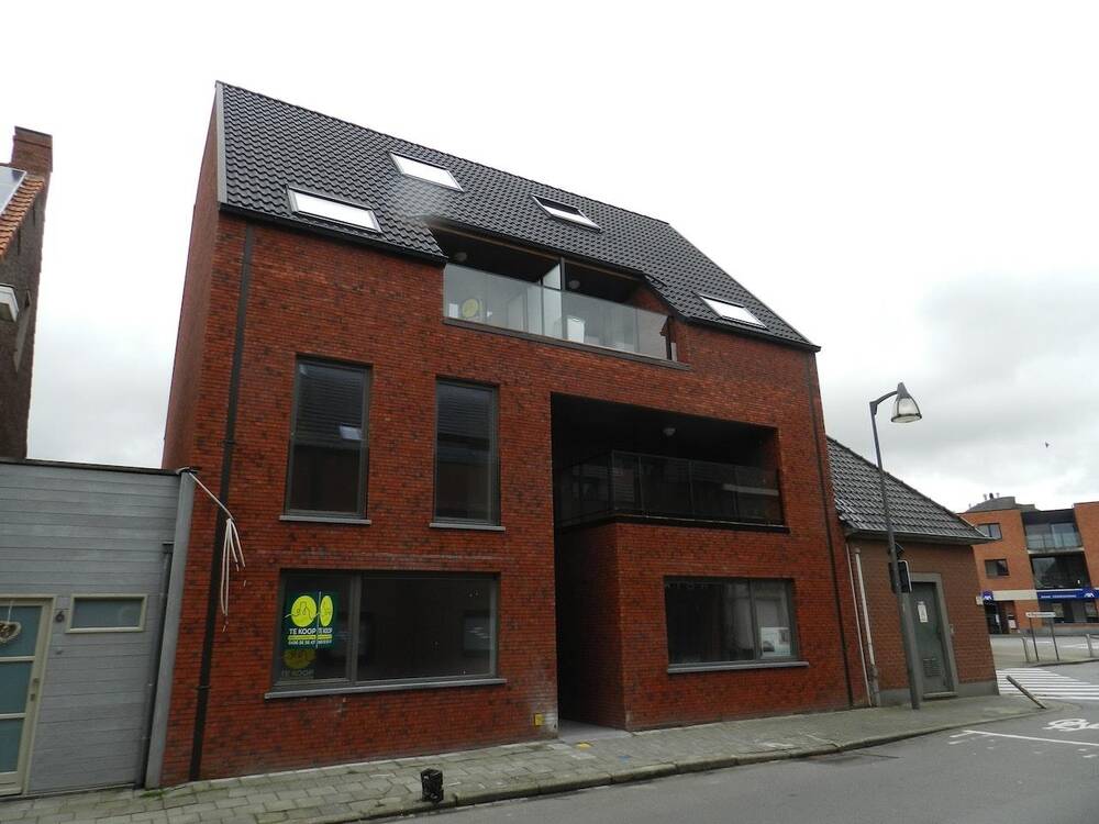 Appartement te  koop in Oostkamp 8020 250000.00€ 2 slaapkamers 75.00m² - Zoekertje 2491