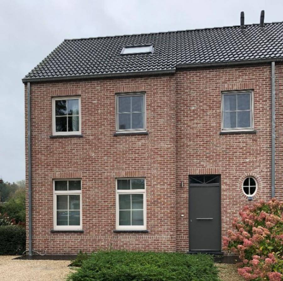 Huis te  koop in Ruiselede 8755 401604.00€ 3 slaapkamers m² - Zoekertje 1642