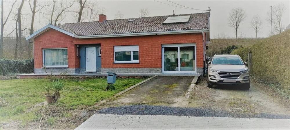 Villa te  koop in Kortrijk 8500 349000.00€ 3 slaapkamers 145.00m² - Zoekertje 3408