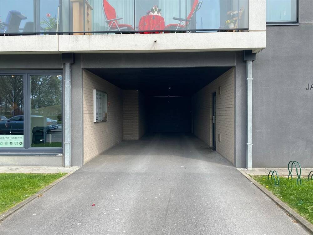 Parking & garage te  huur in Oostende 8400 55.00€  slaapkamers m² - Zoekertje 5921