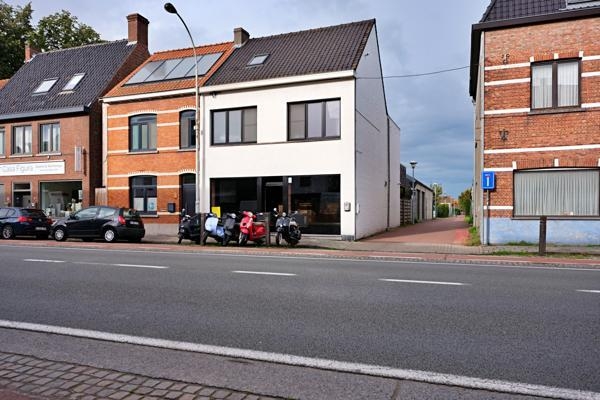 Handelszaak te  huur in Sint-Andries 8200 1330.00€  slaapkamers 0.00m² - Zoekertje 7269