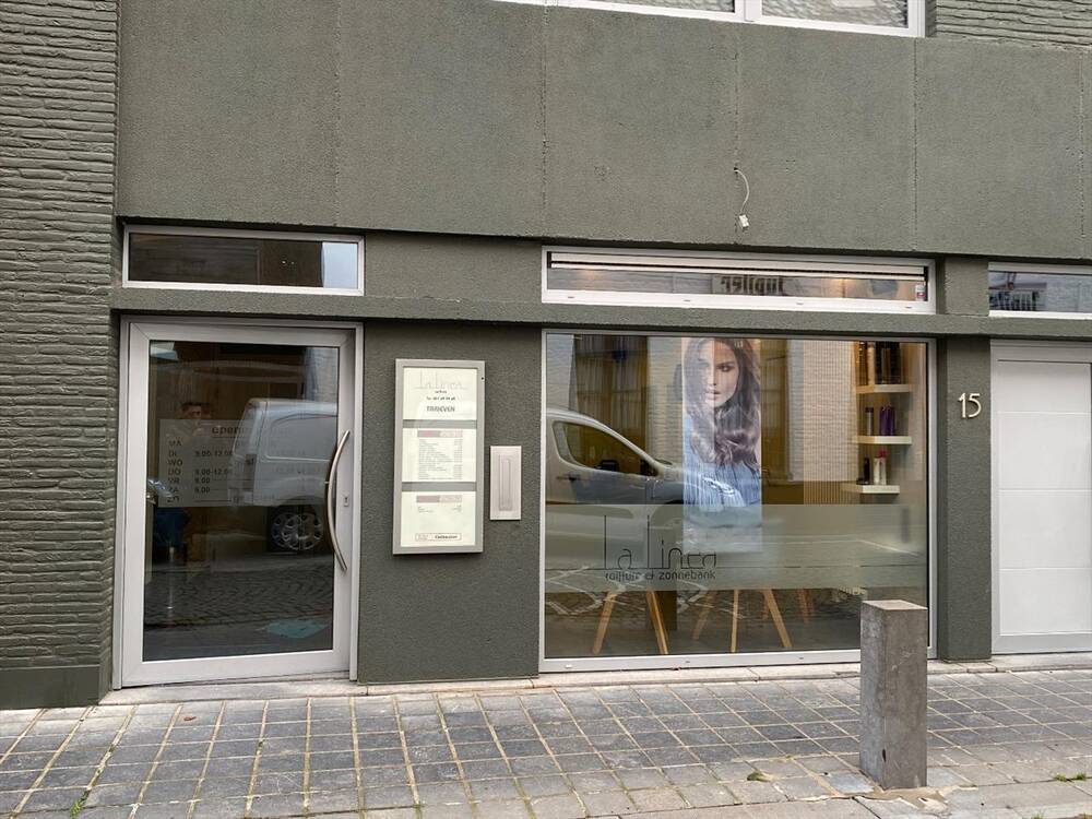 Handelszaak te  huur in Koekelare 8680 600.00€  slaapkamers 32.00m² - Zoekertje 7107