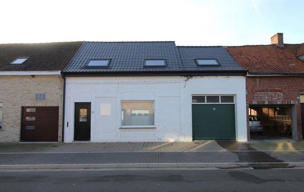 Huis te  koop in Alveringem 8690 220000.00€ 3 slaapkamers m² - Zoekertje 7717