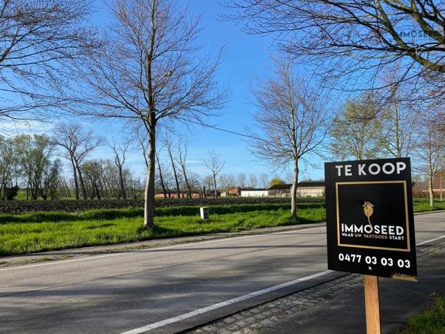 Bouwgrond te  koop in Ichtegem 8480 225000.00€  slaapkamers m² - Zoekertje 274530