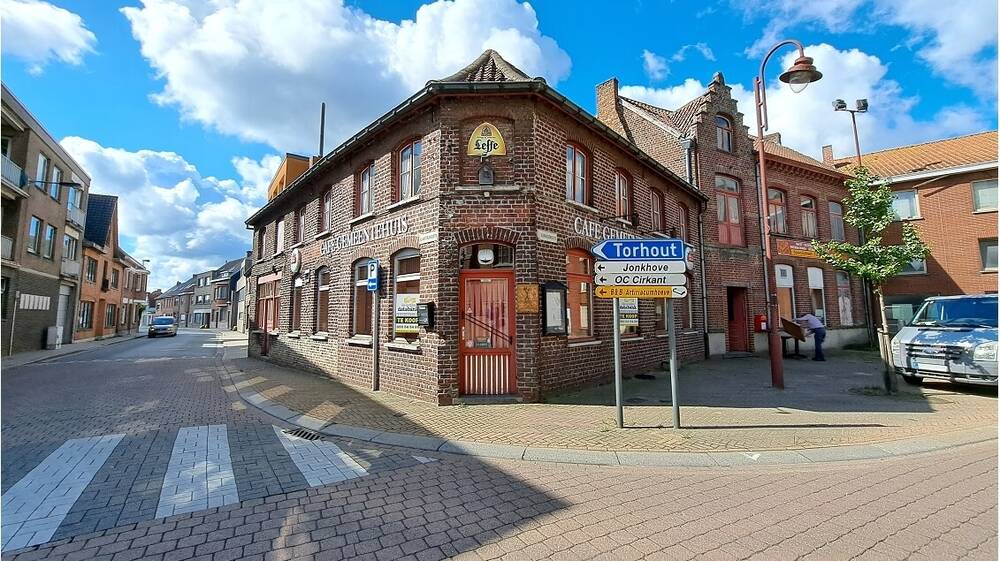 Handelszaak te  koop in Aartrijke 8211 325000.00€ 0 slaapkamers m² - Zoekertje 10851