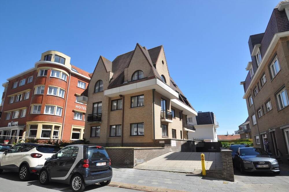 Parking & garage te  koop in Heist-aan-Zee 8301 65000.00€  slaapkamers m² - Zoekertje 11723