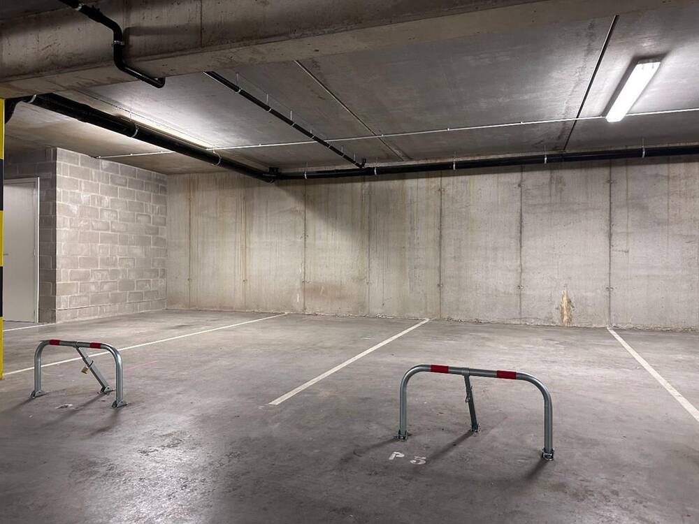 Parking & garage te  huur in Gistel 8470 69.00€  slaapkamers m² - Zoekertje 12923