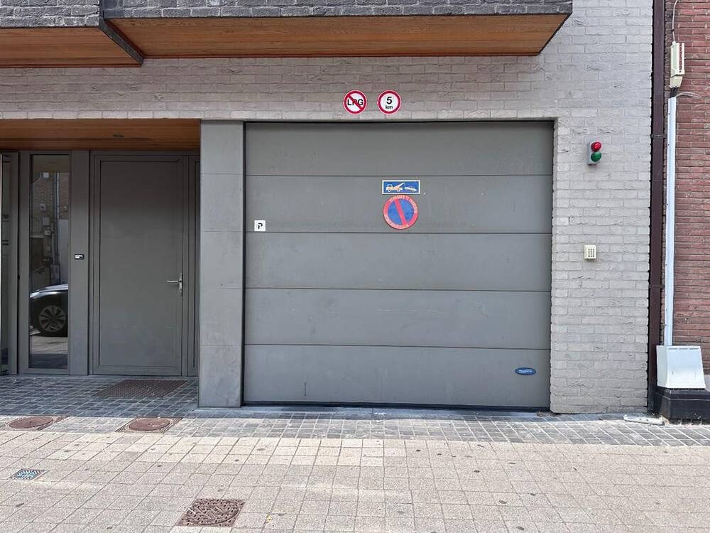 Parking & garage te  koop in Gistel 8470 35000.00€  slaapkamers m² - Zoekertje 14006