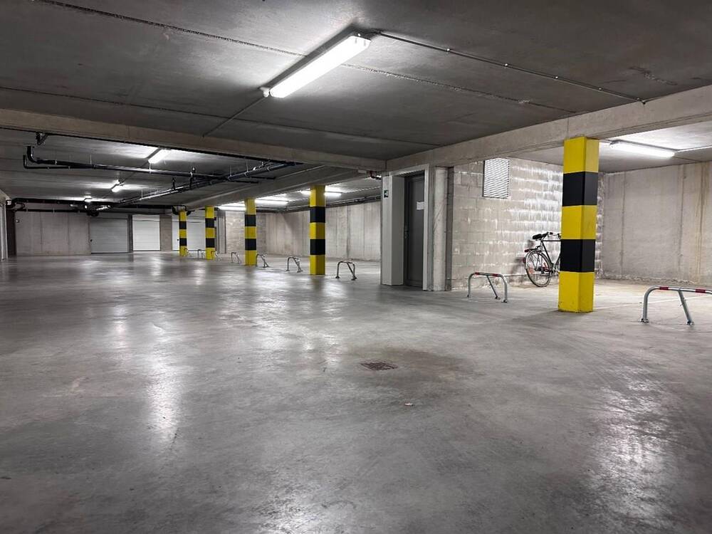 Parking & garage te  koop in Gistel 8470 12500.00€  slaapkamers m² - Zoekertje 14014