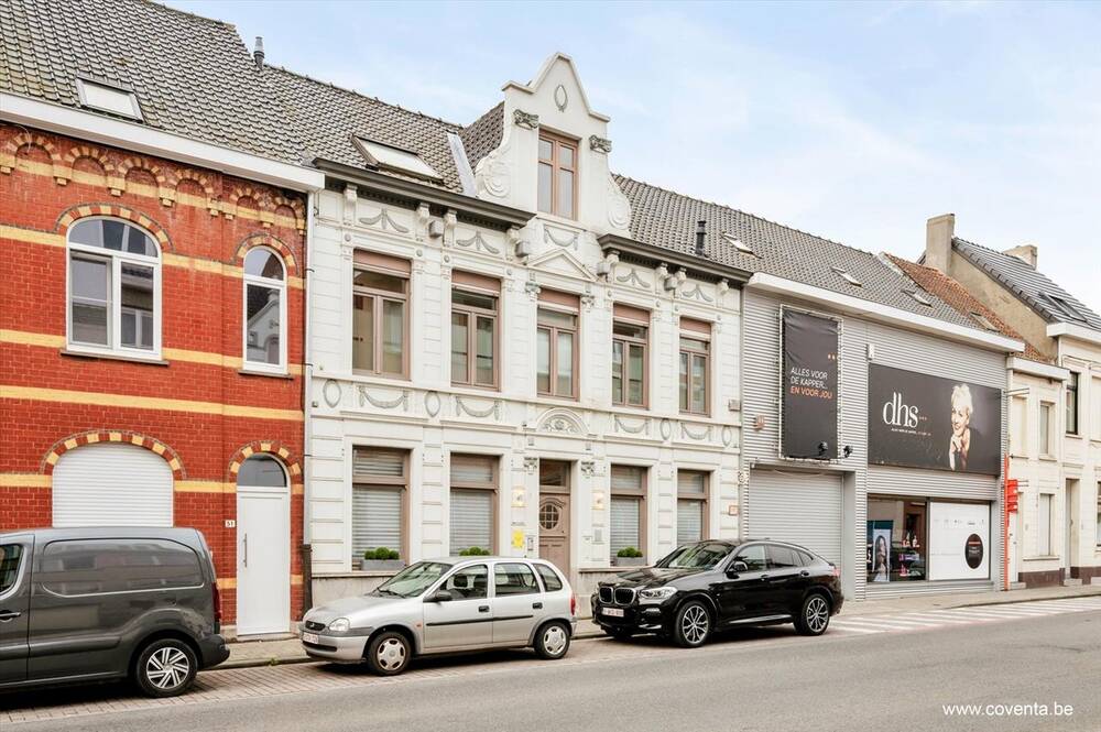 Herenhuis te  koop in Roeselare 8800 450000.00€ 3 slaapkamers 332.00m² - Zoekertje 15495