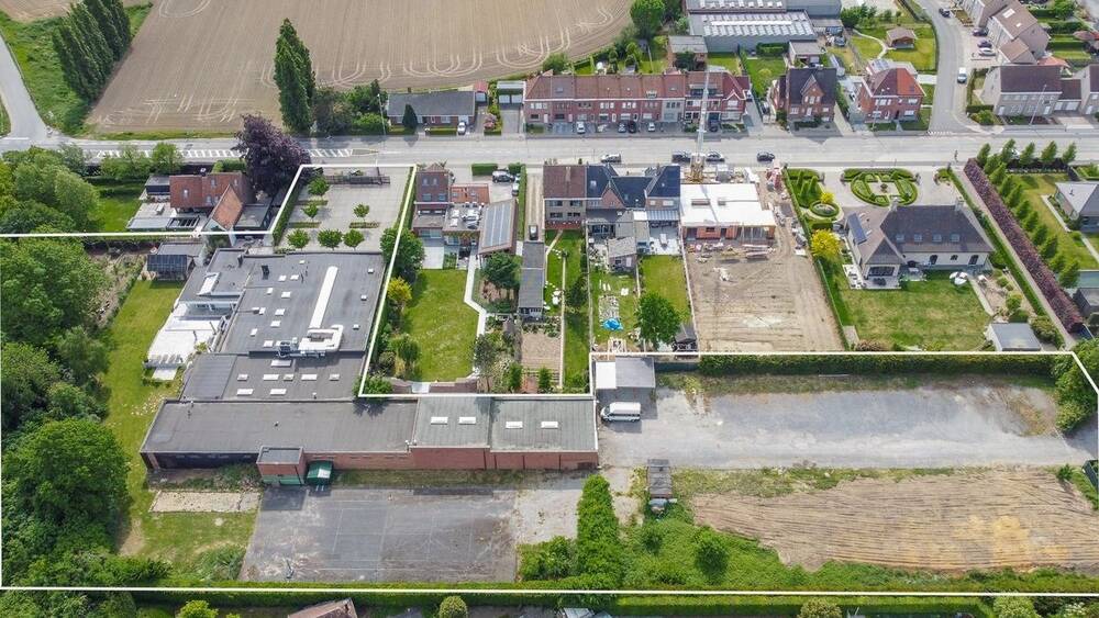 Industrie te  koop in Bissegem 8501 2390000.00€  slaapkamers m² - Zoekertje 275409