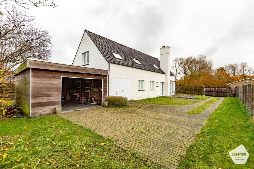 Villa te  koop in Oostduinkerke 8670 589000.00€ 5 slaapkamers 194.00m² - Zoekertje 22310