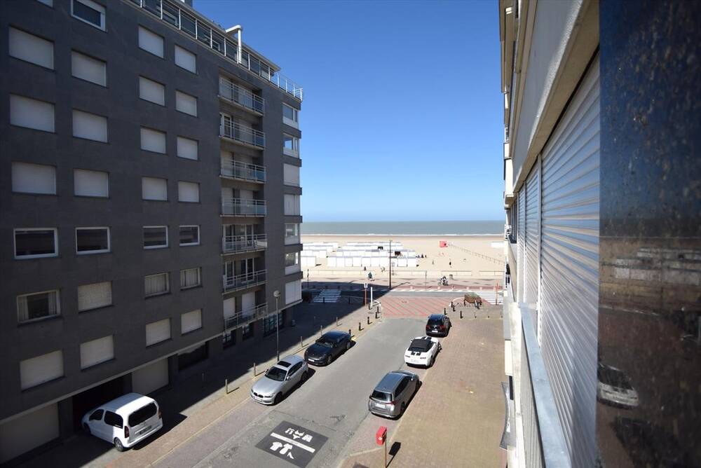 Appartement te  huur in Heist-aan-Zee 8301 1350.00€ 3 slaapkamers m² - Zoekertje 26678