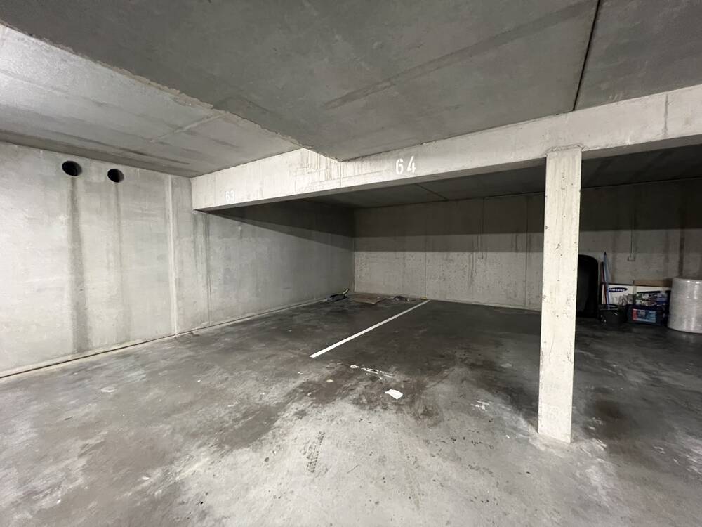 Parking & garage te  huur in Beernem 8730 0.00€  slaapkamers m² - Zoekertje 28457
