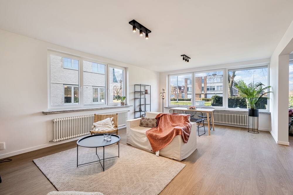 Appartement te  koop in Assebroek 8310 275000.00€ 3 slaapkamers 95.00m² - Zoekertje 29321