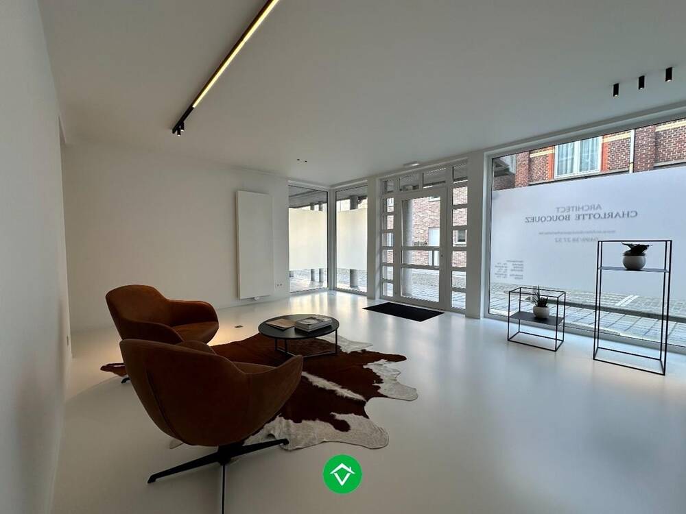 Handelszaak te  huur in Koekelare 8680 945.00€  slaapkamers m² - Zoekertje 33296