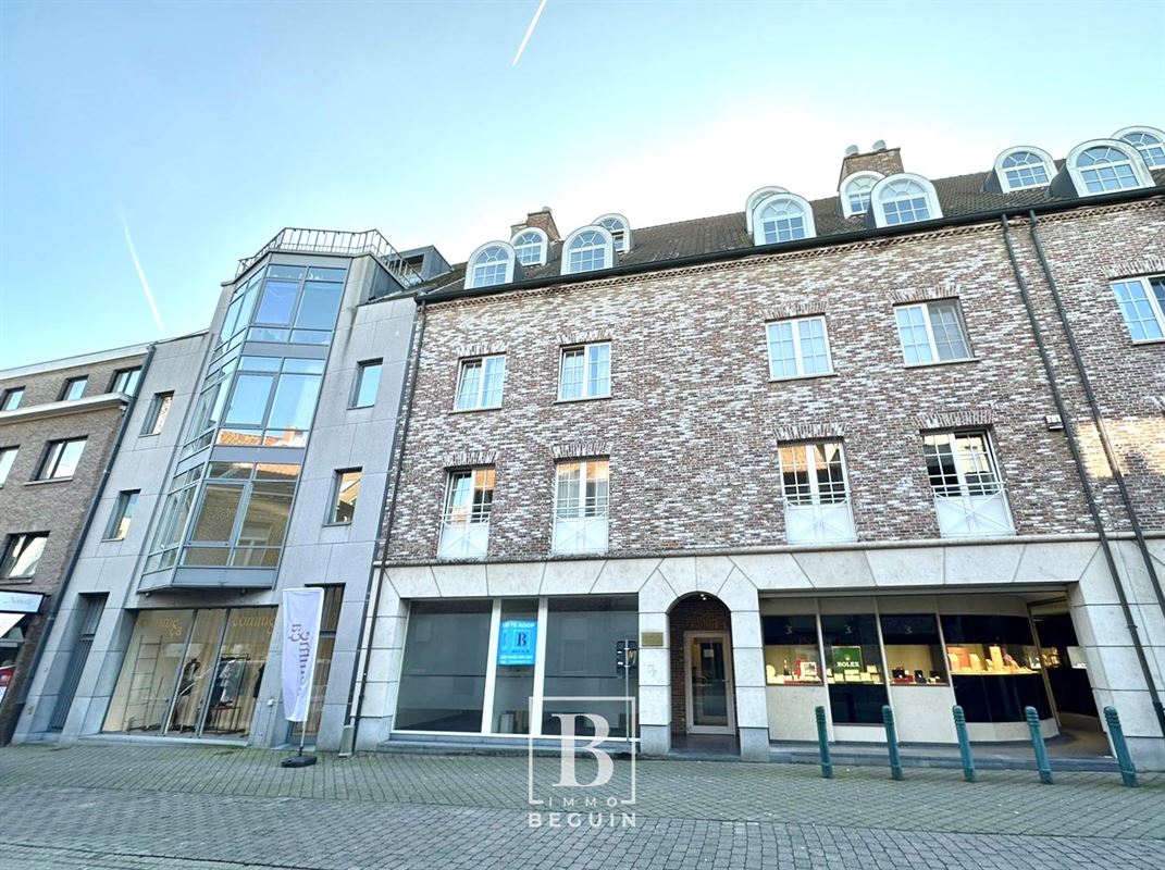 Kantoor te  koop in Waregem 8790 385000.00€ 1 slaapkamers 130.00m² - Zoekertje 277443