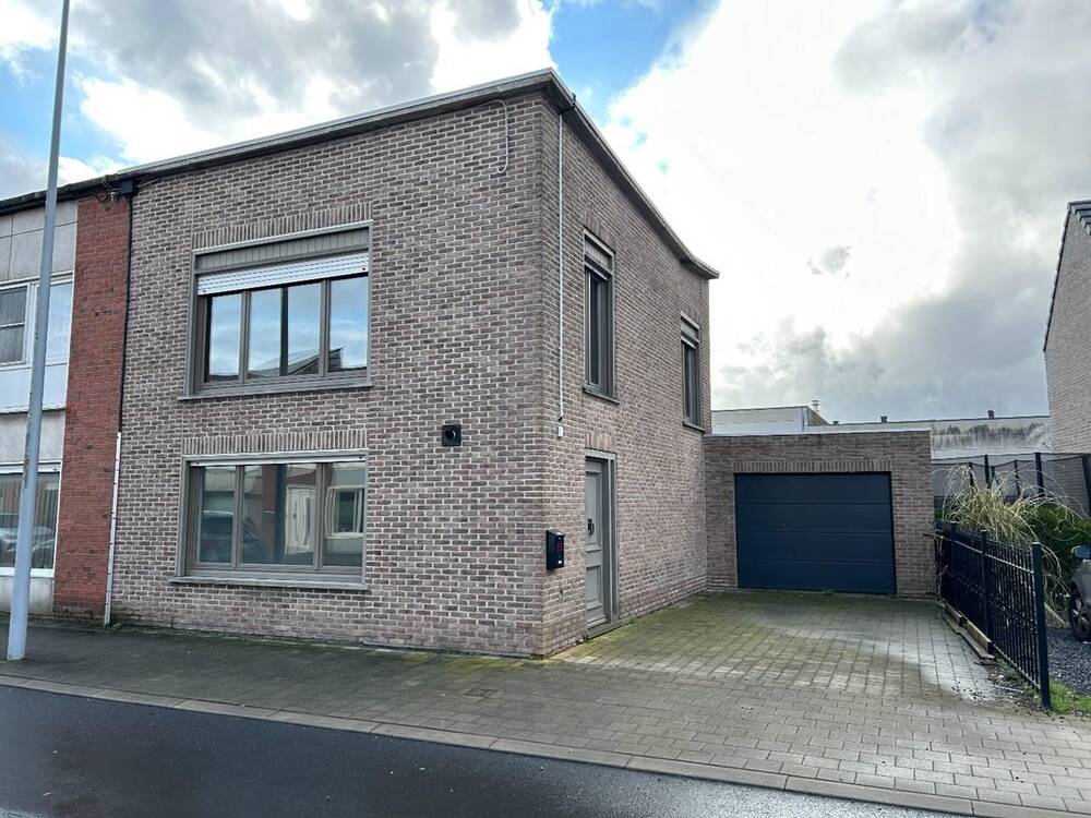 Huis te  koop in Wakken 8720 298000.00€ 3 slaapkamers m² - Zoekertje 36221