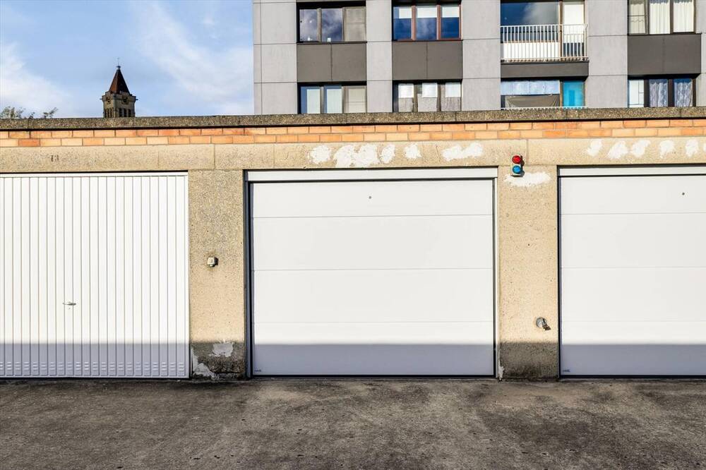 Parking & garage te  koop in Roeselare 8800 25000.00€  slaapkamers 74.00m² - Zoekertje 36179