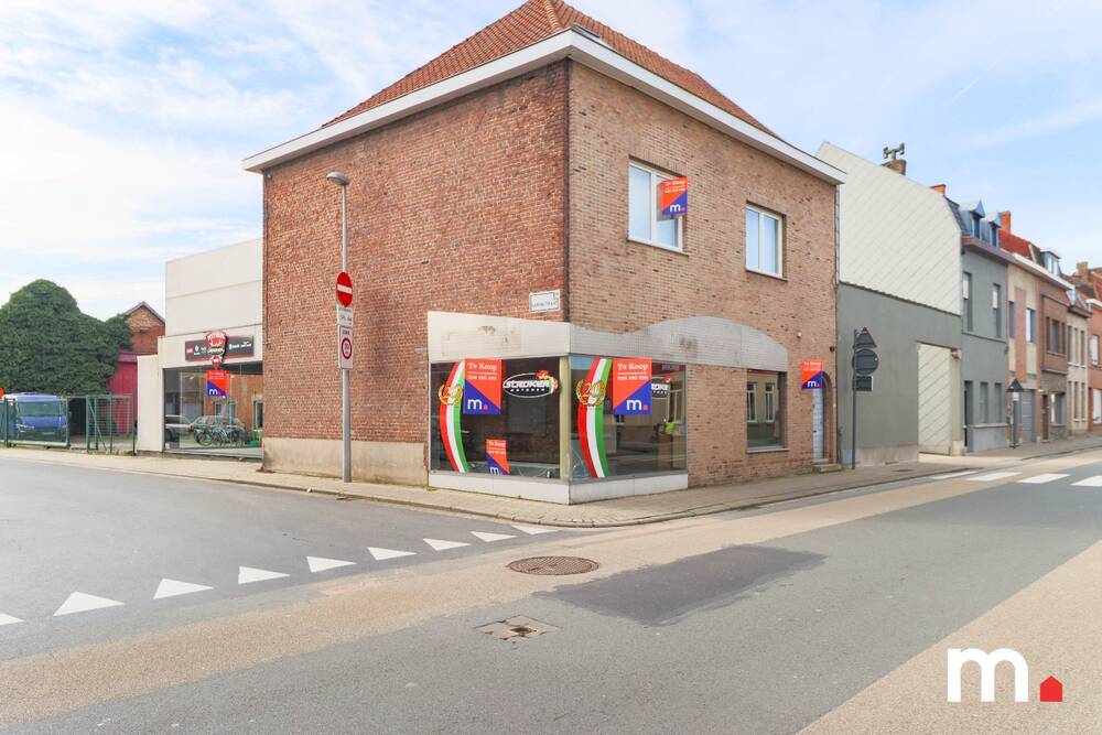 Commerciële ruimte te  koop in Kortrijk 8500 375000.00€  slaapkamers 200.00m² - Zoekertje 277590