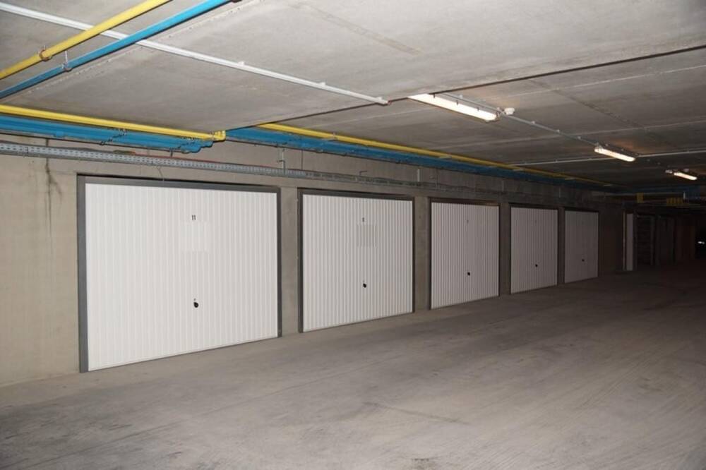 Parking & garage te  huur in Diksmuide 8600 65.00€  slaapkamers m² - Zoekertje 38753