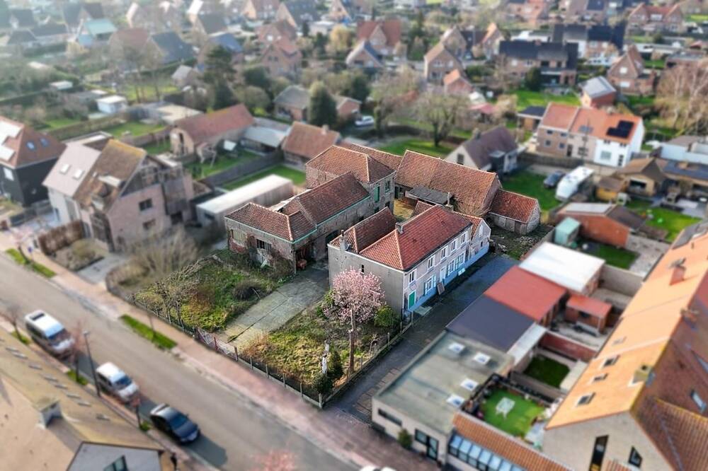 Boerderij te  koop in Oostende 8400 349000.00€ 6 slaapkamers m² - Zoekertje 39501