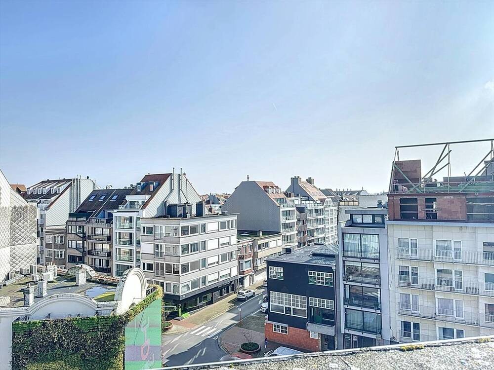 Penthouse te  koop in Knokke 8300 300000.00€  slaapkamers 0.00m² - Zoekertje 41052