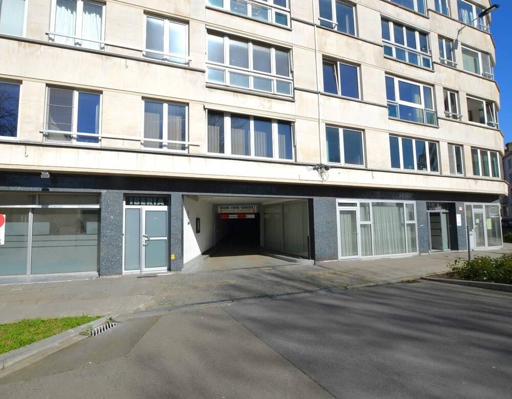 Parking & garage te  koop in Oostende 8400 39000.00€  slaapkamers m² - Zoekertje 40333