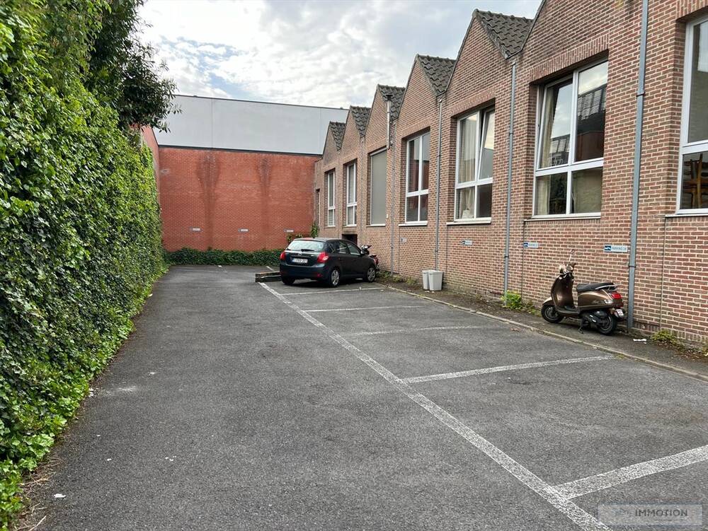 Parking & garage te  koop in Kortrijk 8500 9000.00€  slaapkamers m² - Zoekertje 42747