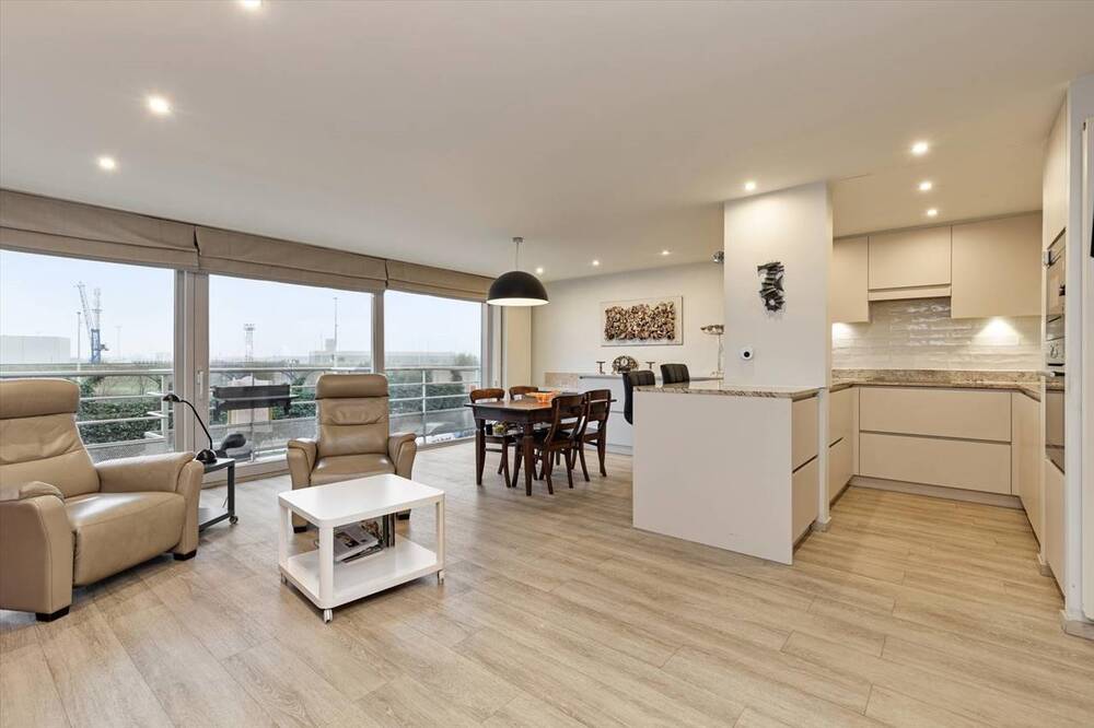 Appartement te  koop in Zeebrugge 8380 285000.00€ 2 slaapkamers 98.00m² - Zoekertje 44582