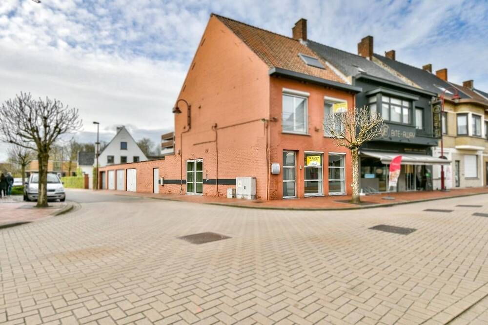 Huis te  koop in Lichtervelde 8810 129000.00€  slaapkamers m² - Zoekertje 47140