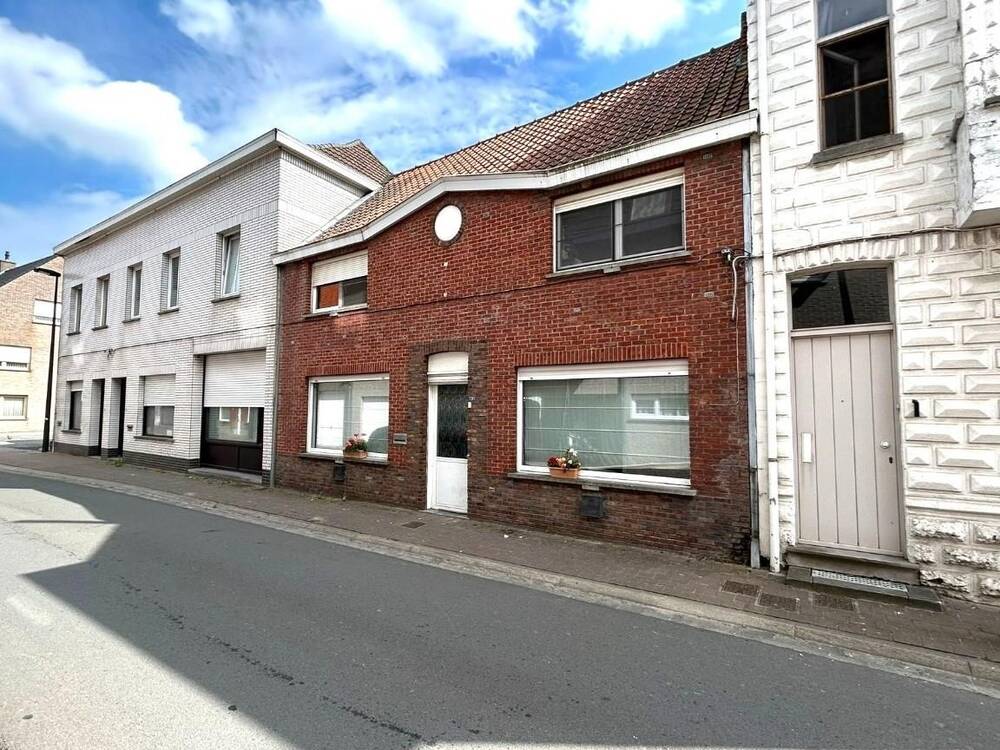 Huis te  koop in Aarsele 8700 158000.00€ 4 slaapkamers 169.00m² - Zoekertje 48604