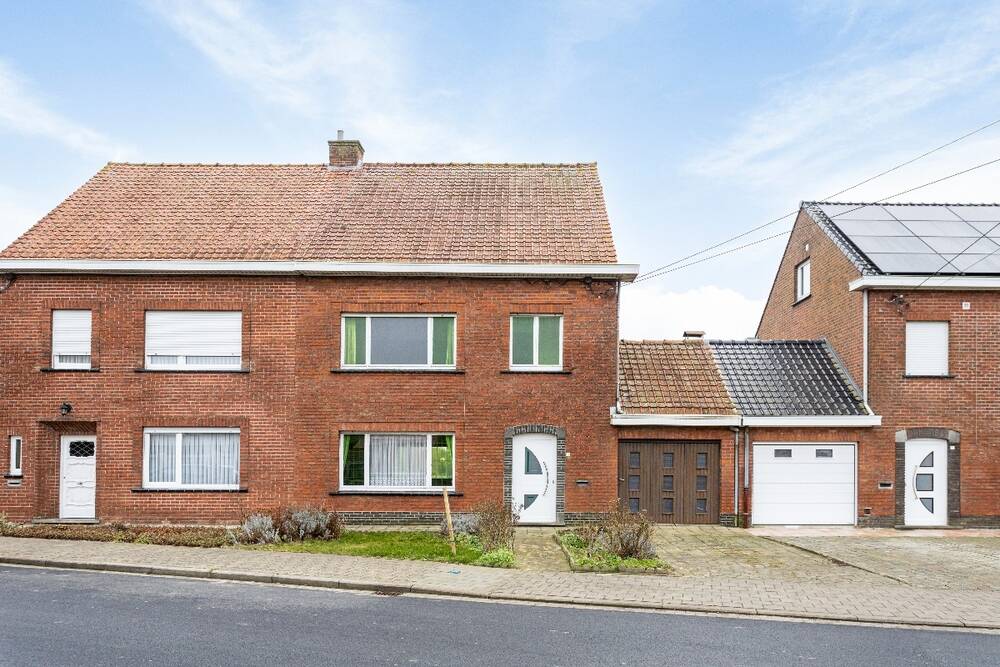 Huis te  koop in Wijtschate 8953 130000.00€ 4 slaapkamers 199.00m² - Zoekertje 52156