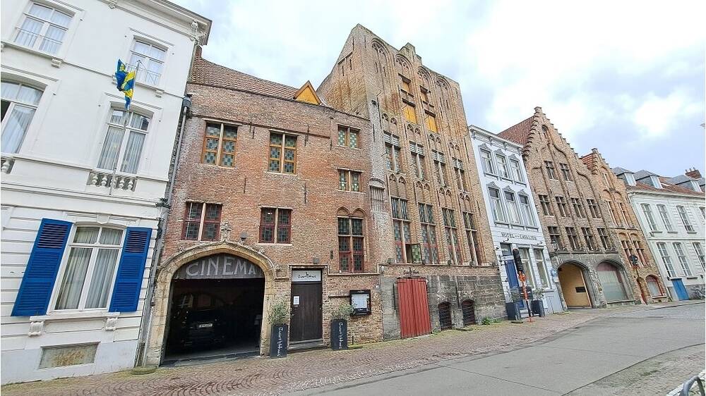 Handelszaak te  huur in Brugge 8000 5000.00€ 0 slaapkamers m² - Zoekertje 52621