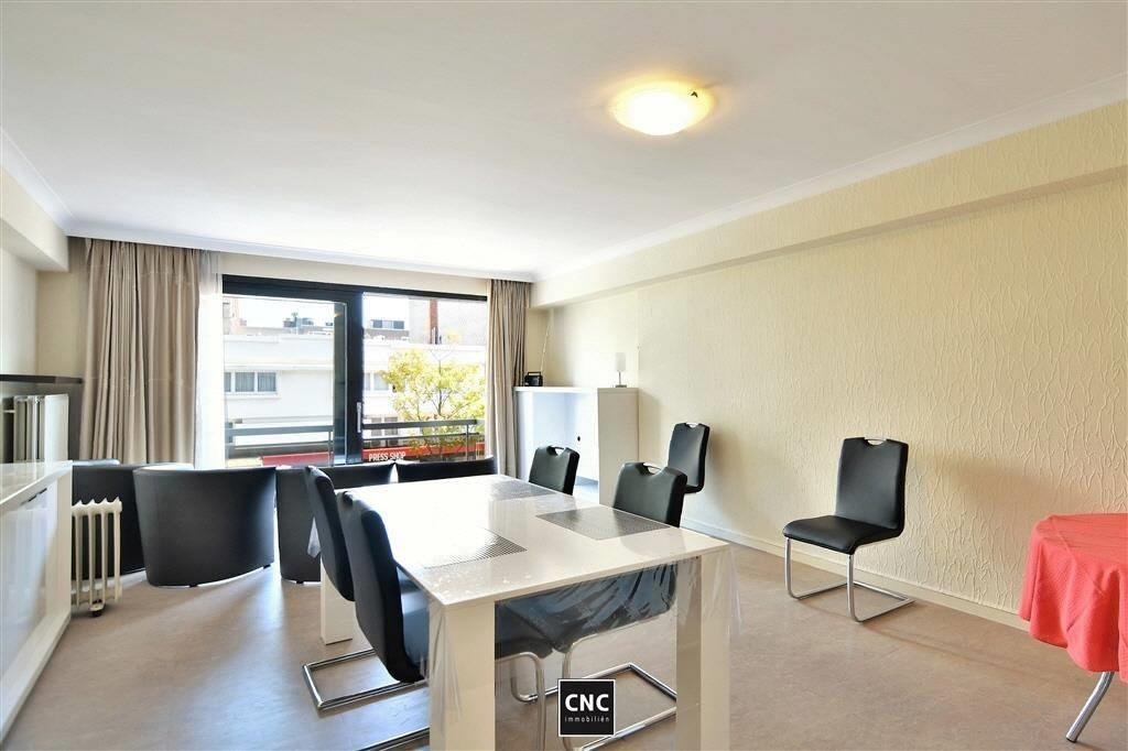 Appartement te  huur in Knokke 8300 800.00€ 2 slaapkamers 65.00m² - Zoekertje 54032