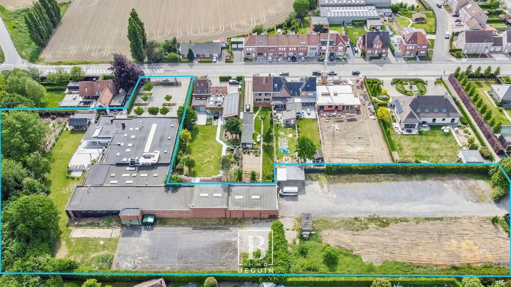 Commerciële ruimte te  koop in Bissegem 8501 2390000.00€ 4 slaapkamers 1680.00m² - Zoekertje 278450