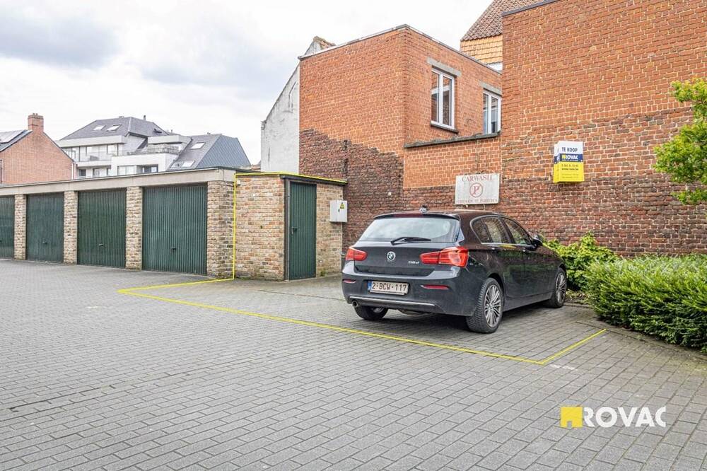 Parking & garage te  koop in Izegem 8870 15000.00€  slaapkamers m² - Zoekertje 55284