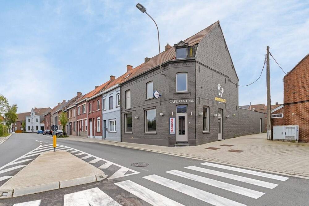 Handelszaak te  koop in Rekkem 8930 198000.00€  slaapkamers 296.00m² - Zoekertje 57410