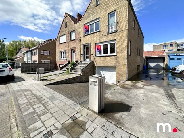 Huis te  koop in Zeebrugge 8380 275000.00€ 4 slaapkamers m² - Zoekertje 278722