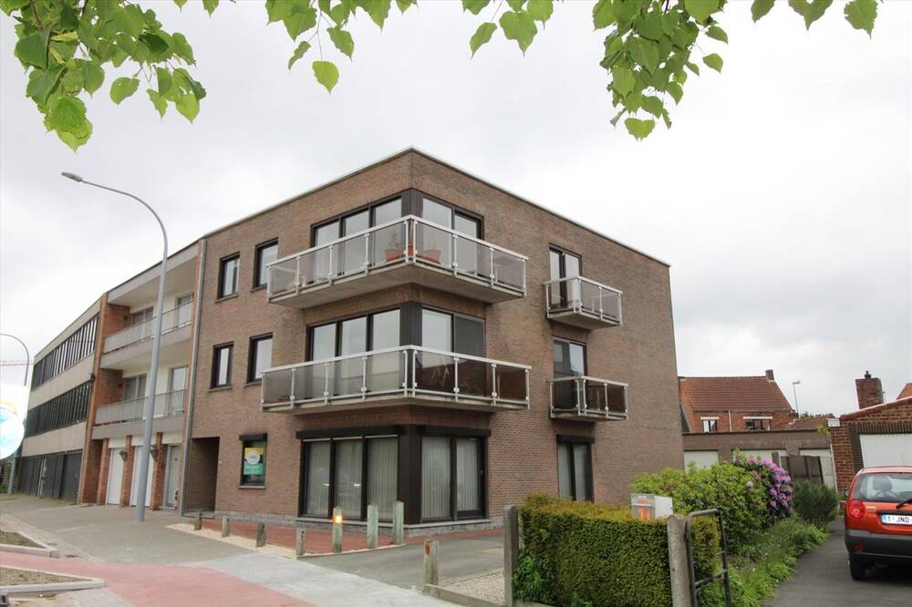 Appartement te  koop in Oostkamp 8020 220000.00€ 2 slaapkamers 108.00m² - Zoekertje 66681