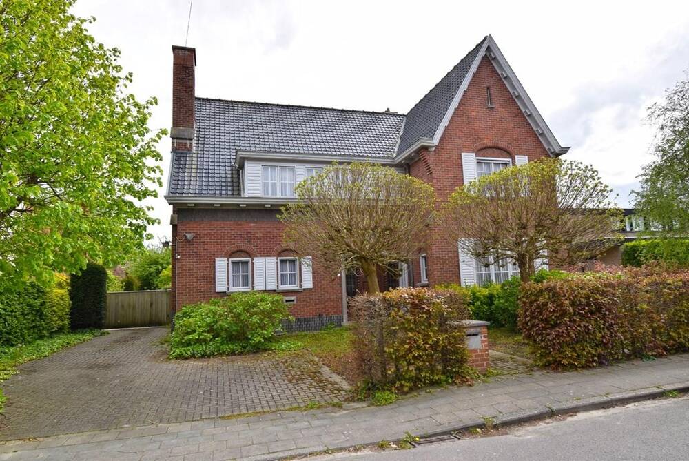 Villa te  koop in Roeselare 8800 625000.00€ 7 slaapkamers 298.00m² - Zoekertje 66529