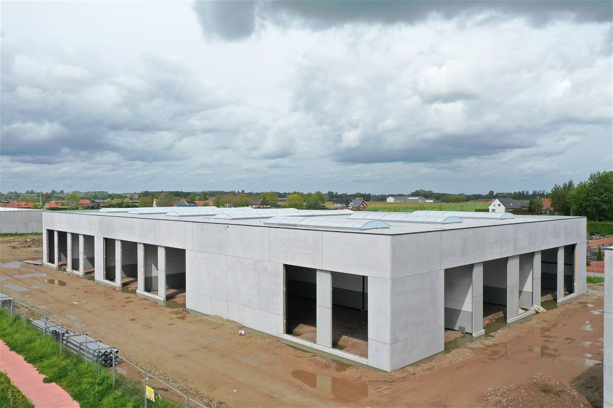 Industrie te  koop in Dentergem 8720 370000.00€  slaapkamers 285.00m² - Zoekertje 92282